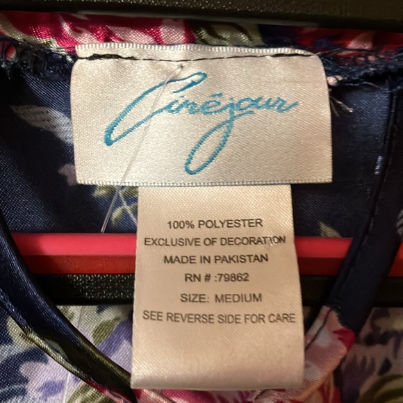 Blue silky robe, short and cute - Picture 4 of 7